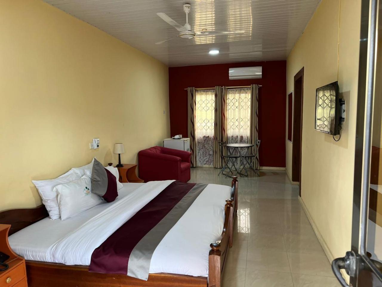 Hans Cottage Botel Cape Coast Kültér fotó