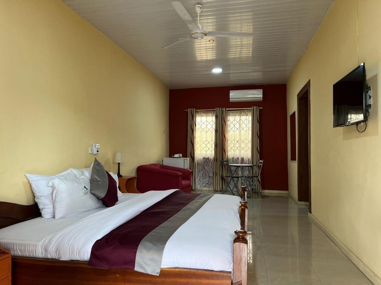 Hans Cottage Botel Cape Coast Kültér fotó